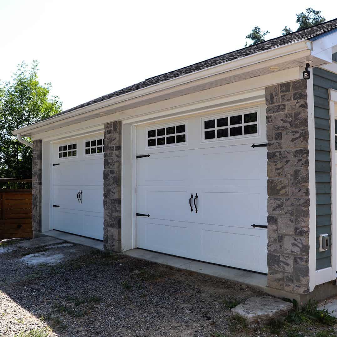 Ideal Garage Window Coverages to Consider
